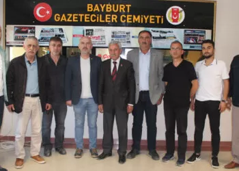 Chp Heyetinden Bayburt Gazeteciler Cemiyetine Ziyaret